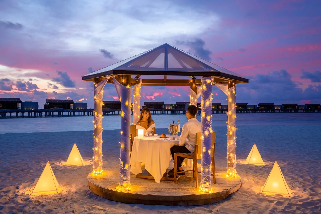 Romantic Beach Dinner